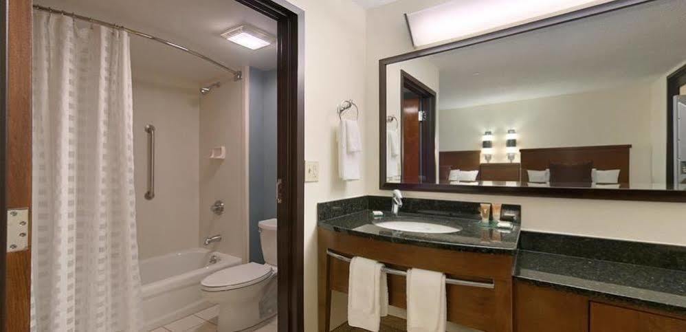 Hyatt Place Dallas Park Central Buitenkant foto
